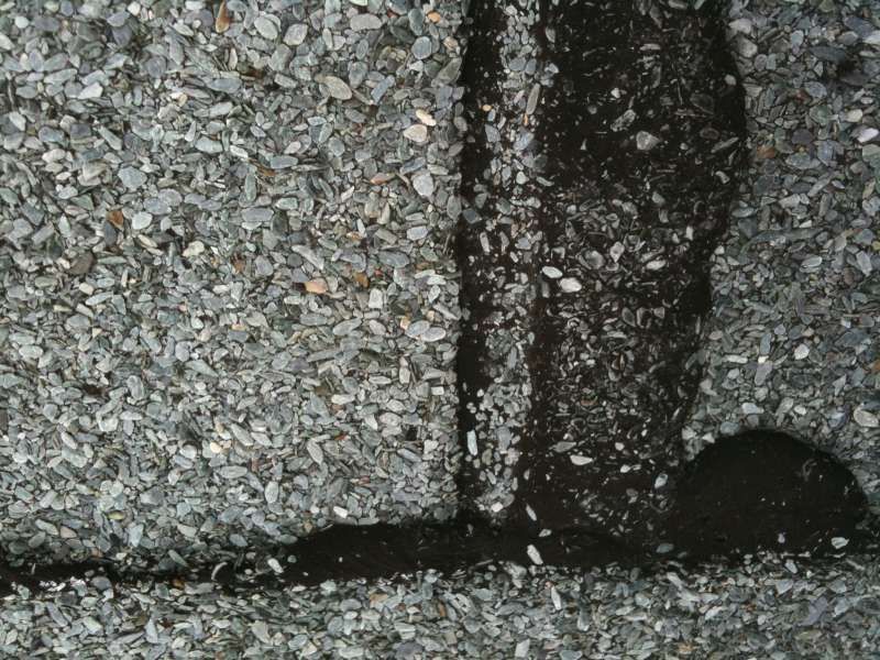 BAU.DE / BAU-Forum: 2. Bild zu Frage "Flachdach Folien l&ouml;sen sich: Ursachen, Risiken & Sanierungskosten?" im BAU-Forum "Dach"