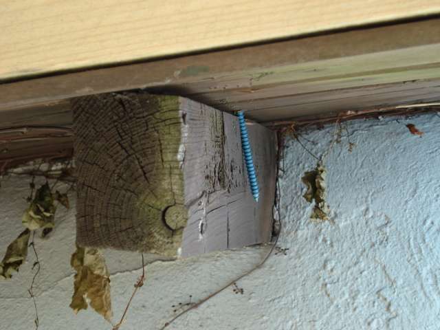 BAU.DE / BAU-Forum: 4. Bild zu Antwort "Bauder D&auml;mmplatten: Dichtigkeit und Stabilit&auml;t sicherstellen!" auf die Frage "Aufsparrend&auml;mmung: Schiefe Schrauben gef&auml;hrden Sparren? Risiken, Korrektur & Kosten" im BAU-Forum "Dach"