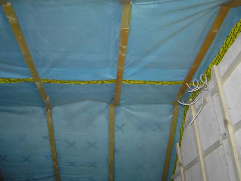 BAU.DE / BAU-Forum: 3. Bild zu Frage "Dachausbau: D&auml;mmung, Verlattung & GKP-Beplankung &ndash; Reihenfolge, Folie pr&uuml;fen!" im BAU-Forum "Dach"