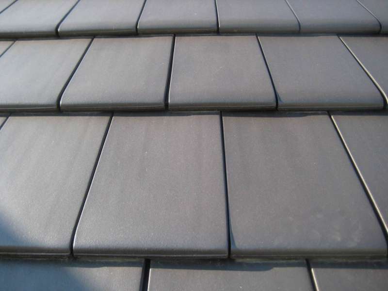 BAU.DE / BAU-Forum: 2. Bild zu Antwort "Braas Turmalin: Ungleichmäßiges Fugenbild – Falsch abgeschnürt?" auf die Frage "BMI Braas Turmalin Dachziegel: Probleme mit Flügeligkeit, Fugenmaß & Mängel bei der Abnahme?" im BAU-Forum "Dach" BAU.DE / BAU-Forum: 2. Bild zu Antwort "Braas Turmalin: Ungleichmäßiges Fugenbild – Falsch abgeschnürt?" auf die Frage "BMI Braas Turmalin Dachziegel: Probleme mit Flügeligkeit, Fugenmaß & Mängel bei der Abnahme?" im BAU-Forum "Dach"