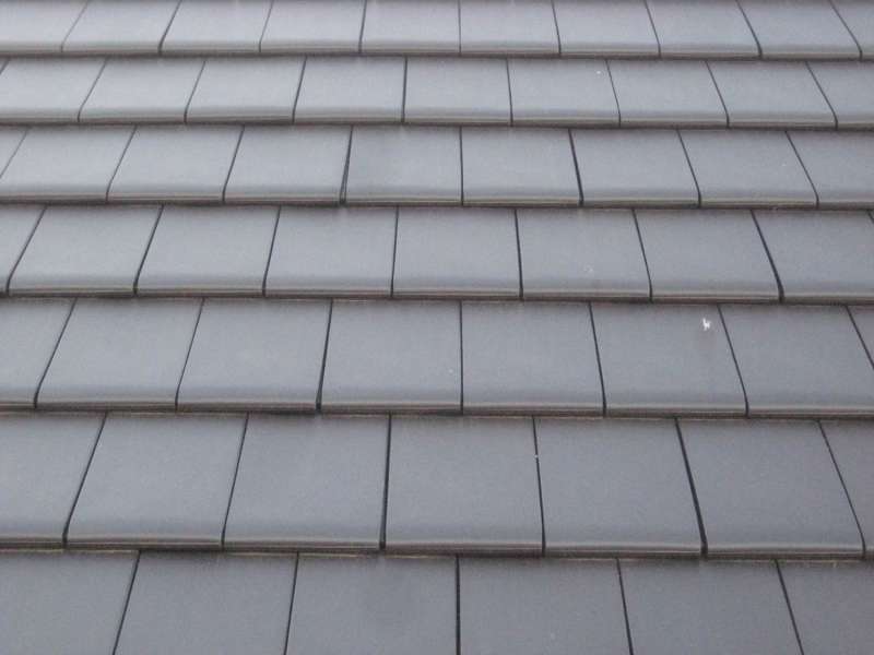 BAU.DE / BAU-Forum: 3. Bild zu Antwort "Braas Turmalin: Ungleichmäßiges Fugenbild – Falsch abgeschnürt?" auf die Frage "BMI Braas Turmalin Dachziegel: Probleme mit Flügeligkeit, Fugenmaß & Mängel bei der Abnahme?" im BAU-Forum "Dach" BAU.DE / BAU-Forum: 3. Bild zu Antwort "Braas Turmalin: Ungleichmäßiges Fugenbild – Falsch abgeschnürt?" auf die Frage "BMI Braas Turmalin Dachziegel: Probleme mit Flügeligkeit, Fugenmaß & Mängel bei der Abnahme?" im BAU-Forum "Dach"