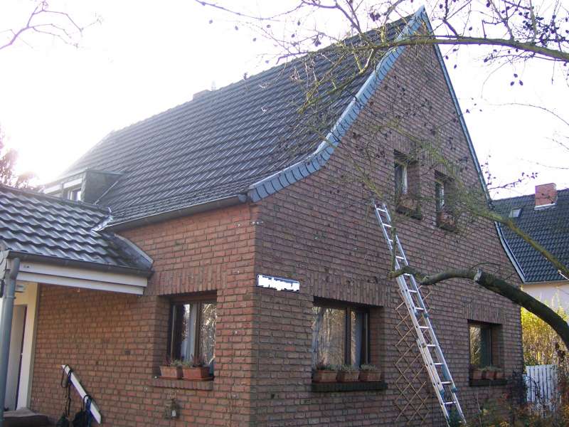 BAU.DE / BAU-Forum: 1. Bild zu Frage "Dachd&auml;mmung 51 Grad: Kosten, Materialien & Risiken bei Altbau-Sanierung?" im BAU-Forum "Dach"