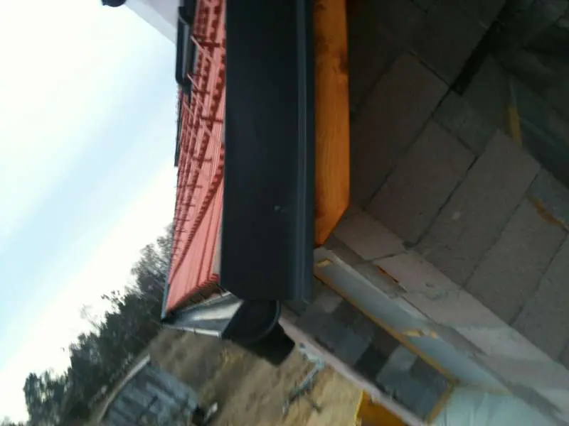 BAU.DE / BAU-Forum: 1. Bild zu Frage "Traufenblech notwendig? Winddichtheit, Funktion & Alternativen pr&uuml;fen!" im BAU-Forum "Dach"