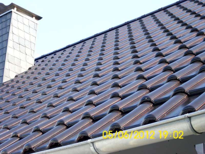 BAU.DE / BAU-Forum: 3. Bild zu Antwort "Creaton Magnum: Engobierungsm&auml;ngel & Farbunterschiede" auf die Frage "Tondachziegel Abplatzungen: Ursachen, Kosten & Austausch defekter Pfleiderer Dachsteine?" im BAU-Forum "Dach"