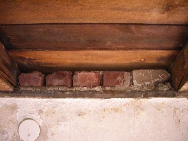 BAU.DE / BAU-Forum: 2. Bild zu Frage "Untersparrend&auml;mmung im Altbau (Bj. 1910) mit Teerpappe: Risiken, D&auml;mmstoffe & Anleitung?" im BAU-Forum "Dach"