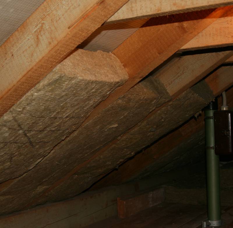 BAU.DE / BAU-Forum: 1. Bild zu Antwort "ist das normal?" auf die Frage "Dachd&auml;mmung: Welche Materialien sind geeignet? Kosten, Dicke & F&ouml;rderung?" im BAU-Forum "Dach"