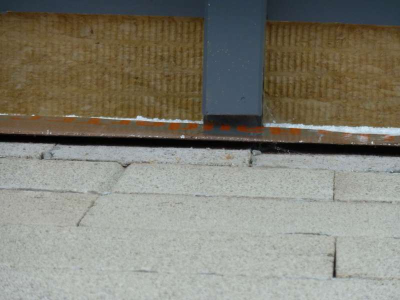 BAU.DE / BAU-Forum: 4. Bild zu Frage "Undichte Dampfsperre im Pultdach: Ursachen, Folgen & Sanierung bei 7&deg; Neigung?" im BAU-Forum "Dach"