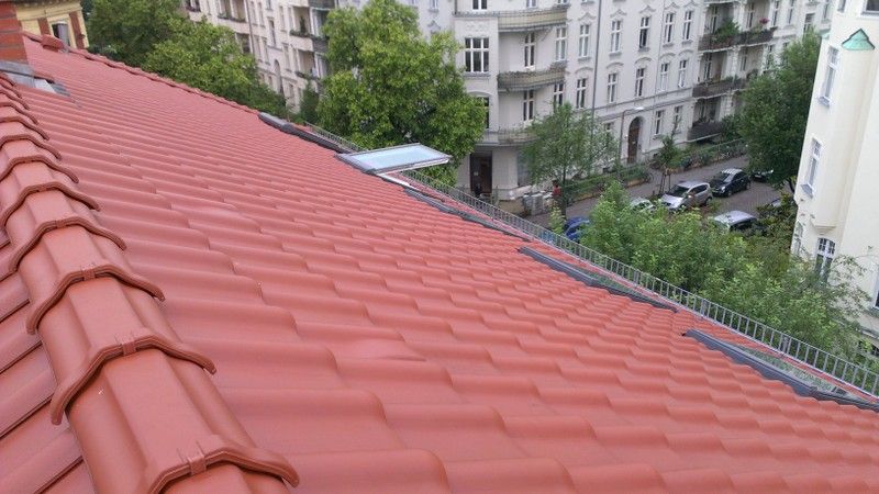 BAU.DE / BAU-Forum: 2. Bild zu Antwort "Velux Wassereintritt: Dachneigung, Eindeckung & Unterkonstruktion" auf die Frage "Velux Dachfenster: Wassereintritt bei K&auml;lte &ndash; Ursachen, Kondensat & L&ouml;sungen?" im BAU-Forum "Dach"