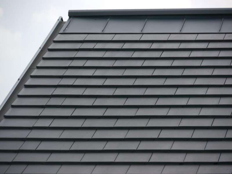 BAU.DE / BAU-Forum: 1. Bild zu Frage "Dachziegel Hersteller erkennen: Experten-Tipps zur Identifizierung anhand von Fotos" im BAU-Forum "Dach"