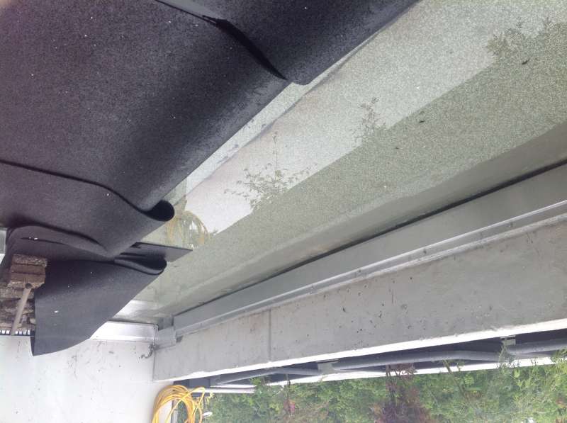 BAU.DE / BAU-Forum: 1. Bild zu Frage "Pfützenbildung auf sanierter Terrasse: Ursachen, Risiken & Lösungen?" im BAU-Forum "Dach" BAU.DE / BAU-Forum: 1. Bild zu Frage "Pfützenbildung auf sanierter Terrasse: Ursachen, Risiken & Lösungen?" im BAU-Forum "Dach"