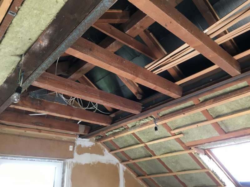 BAU.DE / BAU-Forum: 2. Bild zu Frage "Dach modernisieren 70er Haus: D&auml;mmung, Aufbau, Kosten & Risiken bei Sanierung?" im BAU-Forum "Dach"