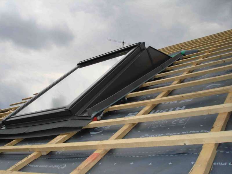 BAU.DE / BAU-Forum: 2. Bild zu Frage "Velux Fenster Einbau: Anleitung, Kosten, Fehler vermeiden & Fachmann finden?" im BAU-Forum "Dach" BAU.DE / BAU-Forum: 2. Bild zu Frage "Velux Fenster Einbau: Anleitung, Kosten, Fehler vermeiden & Fachmann finden?" im BAU-Forum "Dach"