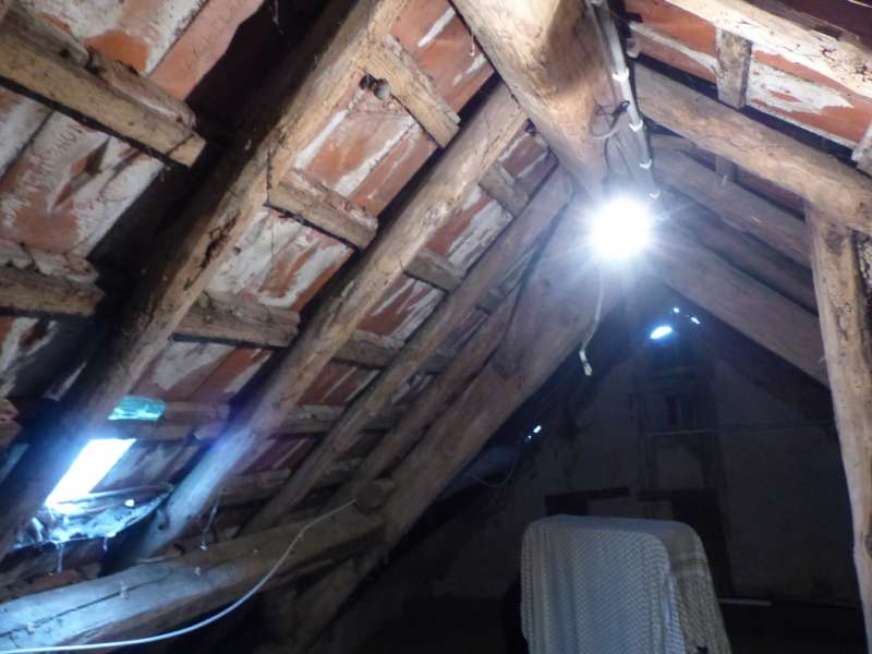 BAU.DE / BAU-Forum: 1. Bild zu Frage "Diffusionsoffene Folie unter Aufsparrendämmung notwendig?" im BAU-Forum "Dach" BAU.DE / BAU-Forum: 1. Bild zu Frage "Diffusionsoffene Folie unter Aufsparrendämmung notwendig?" im BAU-Forum "Dach"