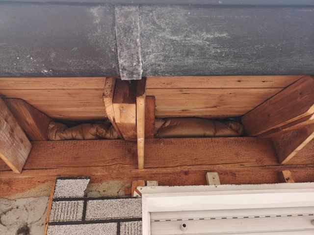 BAU.DE / BAU-Forum: 2. Bild zu Frage "Dachd&auml;mmung falsch ausgef&uuml;hrt? Lichtspalten, Luftdichtigkeit & M&auml;ngel pr&uuml;fen!" im BAU-Forum "Dach"