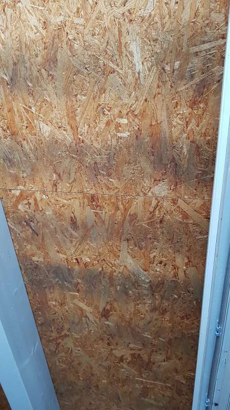 BAU.DE / BAU-Forum: 1. Bild zu Frage "Flachdach Garage mit Trapezblech auf OSB Platten - schwarze Flecken auf Unterseite OSB innen" im BAU-Forum "Dach" BAU.DE / BAU-Forum: 1. Bild zu Frage "Flachdach Garage mit Trapezblech auf OSB Platten - schwarze Flecken auf Unterseite OSB innen" im BAU-Forum "Dach"