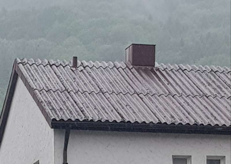 BAU.DE / BAU-Forum: 1. Bild zu Frage "Eternit auf dem Dach?" im BAU-Forum "Dach"