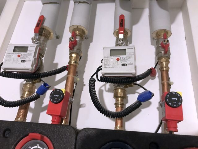 BAU.DE / BAU-Forum: 5. Bild zu Frage "Heizungsrohr Dämmung prüfen: EnEV-konform? Wärmebrücken erkennen & vermeiden!" im BAU-Forum "Energieeinsparverordnung EnEV" BAU.DE / BAU-Forum: 5. Bild zu Frage "Heizungsrohr Dämmung prüfen: EnEV-konform? Wärmebrücken erkennen & vermeiden!" im BAU-Forum "Energieeinsparverordnung EnEV"