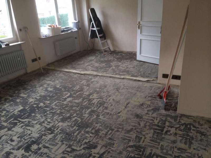 BAU.DE / BAU-Forum: 1. Bild zu Frage "Pak unter Parkett?" im BAU-Forum "Estrich und Bodenbel&auml;ge"