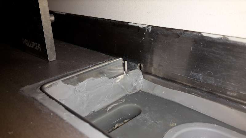 BAU.DE / BAU-Forum: 3. Bild zu Antwort "Leider beim Wechsel nicht dabei gewesen" auf die Frage "Verbundabdichtung nach Fliesentausch: Funktion, Risiken & korrekte Ausf&uuml;hrung?" im BAU-Forum "Estrich und Bodenbel&auml;ge"