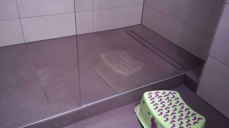 BAU.DE / BAU-Forum: 1. Bild zu Antwort "Zementestrich: Aufbau und Eigenschaften im Detail" auf die Frage "Gefälleestrich Kosten: Preise pro m², Aufbau & Estrich-Arten im Vergleich?" im BAU-Forum "Estrich und Bodenbeläge" BAU.DE / BAU-Forum: 1. Bild zu Antwort "Zementestrich: Aufbau und Eigenschaften im Detail" auf die Frage "Gefälleestrich Kosten: Preise pro m², Aufbau & Estrich-Arten im Vergleich?" im BAU-Forum "Estrich und Bodenbeläge"