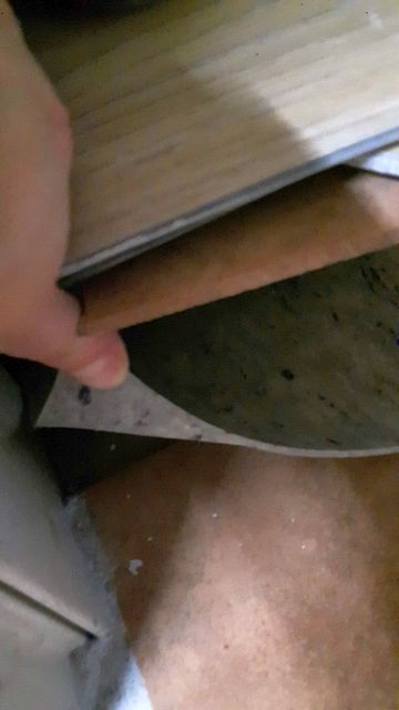 BAU.DE / BAU-Forum: 3. Bild zu Frage "Haus Baujahr 77/78 PVC-Fliesen Asbest?" im BAU-Forum "Estrich und Bodenbel&auml;ge"