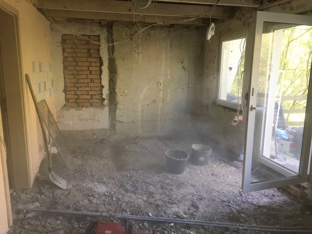 BAU.DE / BAU-Forum: 2. Bild zu Frage "Estrich in einem Ferienhaus mit oder ohne Dämmung" im BAU-Forum "Estrich und Bodenbeläge" BAU.DE / BAU-Forum: 2. Bild zu Frage "Estrich in einem Ferienhaus mit oder ohne Dämmung" im BAU-Forum "Estrich und Bodenbeläge"