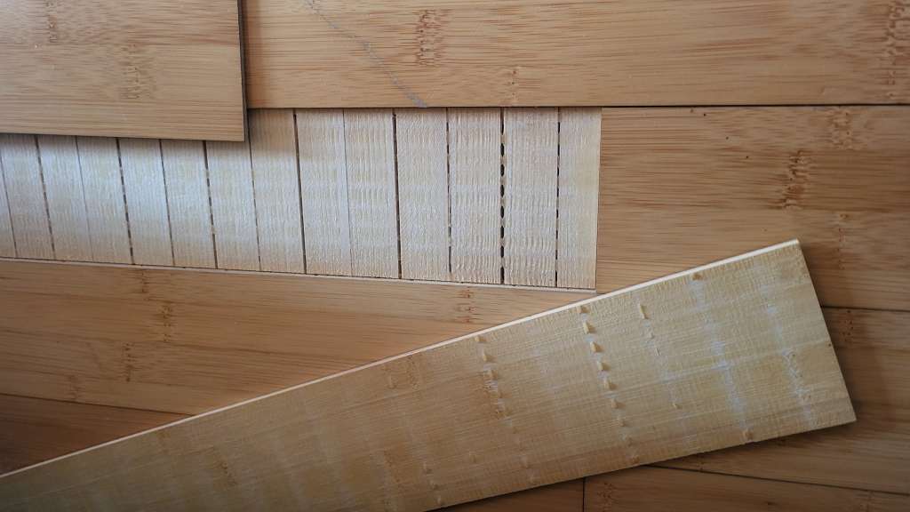 BAU.DE / BAU-Forum: 3. Bild zu Frage "Bambusparkett l&ouml;st sich ab: Deckschicht von Tr&auml;gerplatte - Reparatur?" im BAU-Forum "Estrich und Bodenbel&auml;ge"