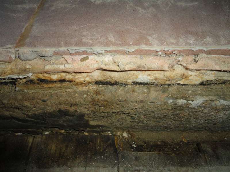 BAU.DE / BAU-Forum: 4. Bild zu Frage "Balkontür wasserdicht einbauen: Abdichtung, Gefälle & Risiken bei Altbauten?" im BAU-Forum "Fenster und Außentüren" BAU.DE / BAU-Forum: 4. Bild zu Frage "Balkontür wasserdicht einbauen: Abdichtung, Gefälle & Risiken bei Altbauten?" im BAU-Forum "Fenster und Außentüren"