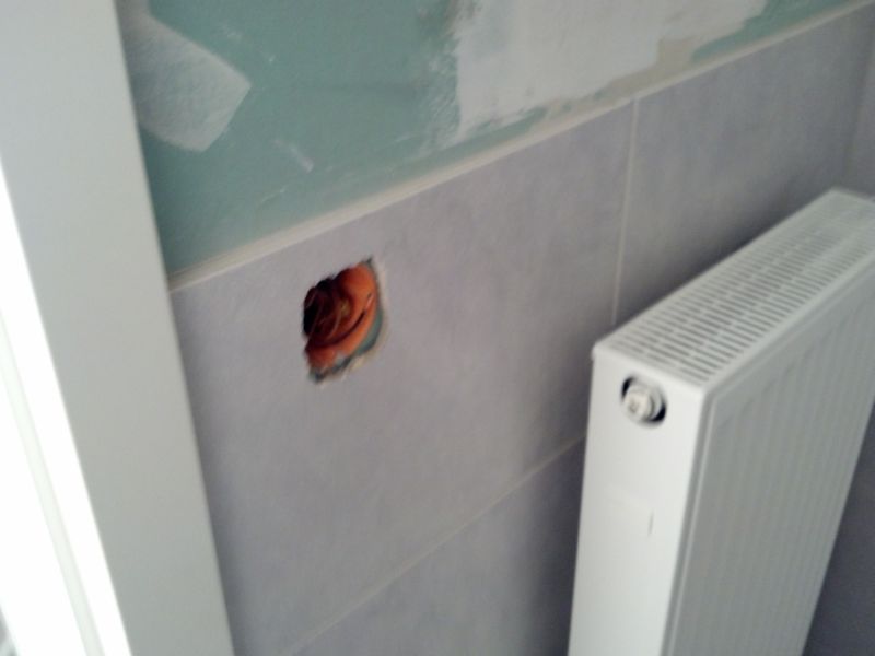 BAU.DE / BAU-Forum: 1. Bild zu Frage "T&uuml;rzargen Montage im Neubau: Fachgerecht, Abdichtung & Schallschutz pr&uuml;fen?" im BAU-Forum "Fenster und Au&szlig;ent&uuml;ren"