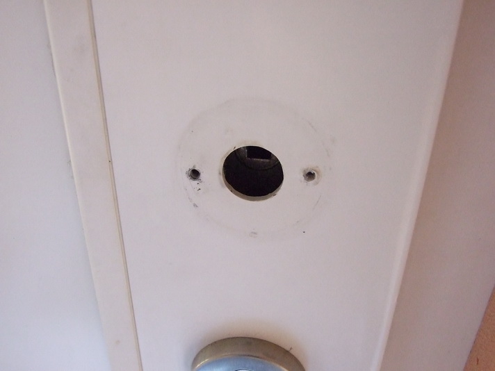 BAU.DE / BAU-Forum: 2. Bild zu Frage "Lockere T&uuml;rklinke an Haust&uuml;r reparieren: Ursachen, L&ouml;sungen & Kosten" im BAU-Forum "Fenster und Au&szlig;ent&uuml;ren"