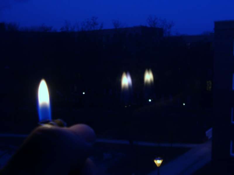 BAU.DE / BAU-Forum: 1. Bild zu Antwort "Isolierglas Test: Flammentest zur U-Wert Bestimmung (rd. 2,7)" auf die Frage "Fenstercodierung entschl&uuml;sseln: ZBL 9648 BV1 MQV UP 12 - U-Wert & Hersteller ermitteln?" im BAU-Forum "Fenster und Au&szlig;ent&uuml;ren"