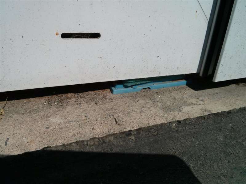 BAU.DE / BAU-Forum: 5. Bild zu Frage "Terrassent&uuml;r auf Estrich montiert: W&auml;rmebr&uuml;cke, Abdichtung & Risiken beheben?" im BAU-Forum "Fenster und Au&szlig;ent&uuml;ren"