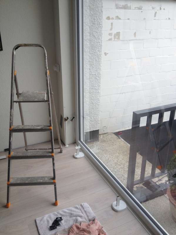 BAU.DE / BAU-Forum: 1. Bild zu Frage "Fensteranschluss an Heraklith: Bauschaum ausreichend? Risiken, Alternativen & Fachgerechte Abdichtung" im BAU-Forum "Fenster und Au&szlig;ent&uuml;ren"