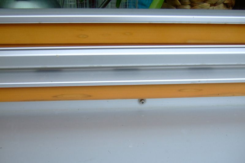 BAU.DE / BAU-Forum: 1. Bild zu Frage "Remmers System Garantie (RSG) bei Holzfenstern: Abl&ouml;sung der Lasur &ndash; Was tun bei Lacksch&auml;den?" im BAU-Forum "Fenster und Au&szlig;ent&uuml;ren"