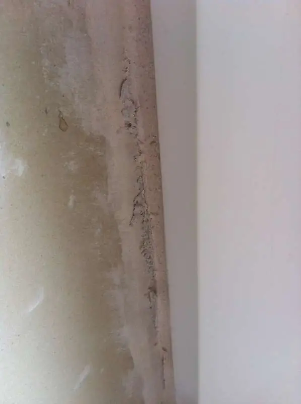 BAU.DE / BAU-Forum: 3. Bild zu Frage "Fenster-Innenanschl&uuml;sse im Altbau: Mangelhafte Ausf&uuml;hrung, Ursachen & Kosten f&uuml;r Sanierung?" im BAU-Forum "Fenster und Au&szlig;ent&uuml;ren"