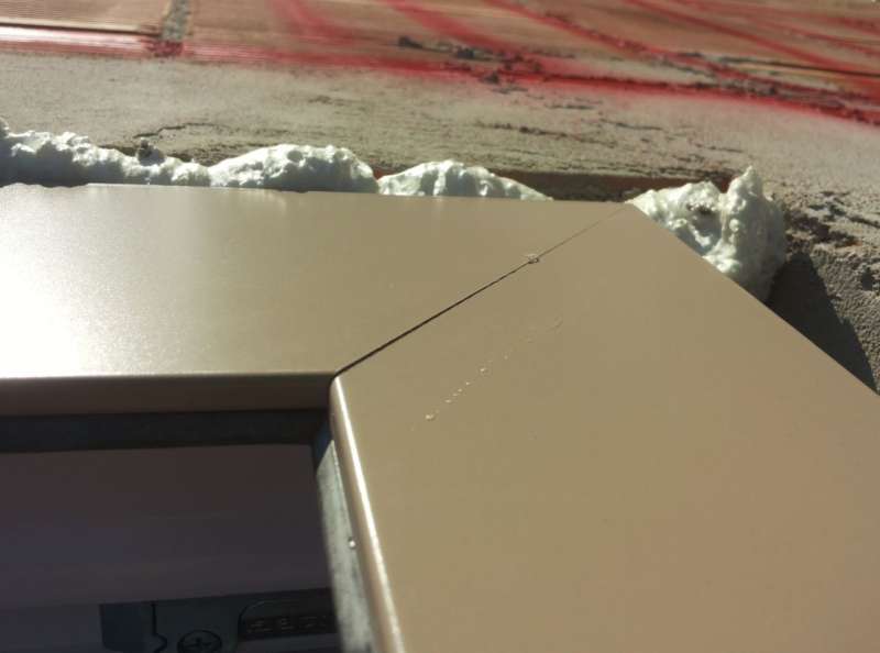 BAU.DE / BAU-Forum: 4. Bild zu Frage "Actual Fenster/T&uuml;ren mit Niedrigschwelle: Kunststoff-Sichtteil &ndash; Problem bekannt? L&ouml;sung?" im BAU-Forum "Fenster und Au&szlig;ent&uuml;ren"