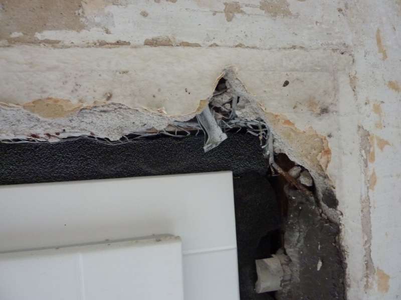 BAU.DE / BAU-Forum: 3. Bild zu Frage "Kompriband am Fenster nicht dicht: Ursachen, Folgen & korrekte Abdichtung?" im BAU-Forum "Fenster und Au&szlig;ent&uuml;ren"