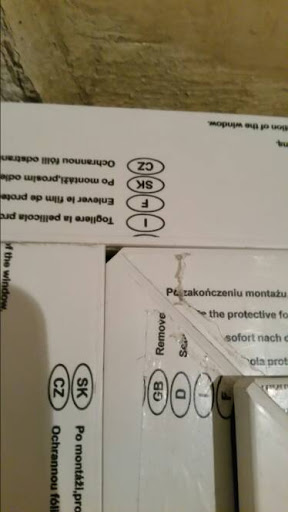 BAU.DE / BAU-Forum: 1. Bild zu Frage "Rahmenverbreiterung Fenster: Luftloch in Ecke &ndash; K&auml;ltebr&uuml;cke? Was tun?" im BAU-Forum "Fenster und Au&szlig;ent&uuml;ren"