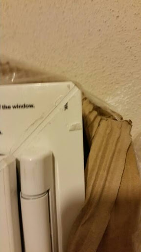 BAU.DE / BAU-Forum: 2. Bild zu Frage "Rahmenverbreiterung Fenster: Luftloch in Ecke &ndash; K&auml;ltebr&uuml;cke? Was tun?" im BAU-Forum "Fenster und Au&szlig;ent&uuml;ren"