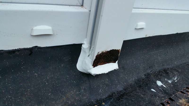 BAU.DE / BAU-Forum: 3. Bild zu Frage "Bodentiefe Fenster mangelhaft eingebaut? Freiraum, Abdichtung & Stabilit&auml;t pr&uuml;fen!" im BAU-Forum "Fenster und Au&szlig;ent&uuml;ren"