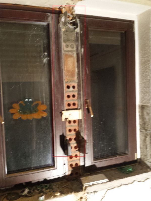 BAU.DE / BAU-Forum: 1. Bild zu Frage "Raum zwischen Fenstern f&uuml;llen: D&auml;mmung, Abdichtung & Kosten f&uuml;r Fensterzwischenraum?" im BAU-Forum "Fenster und Au&szlig;ent&uuml;ren"