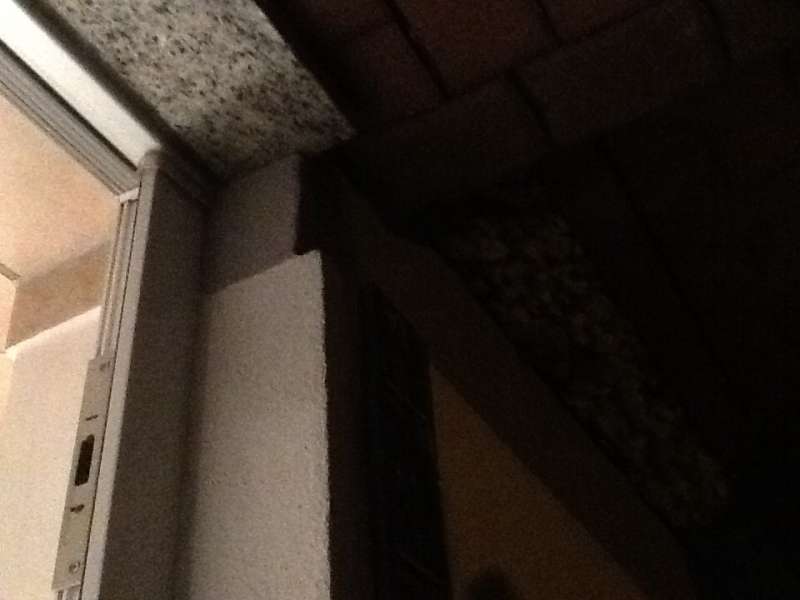 BAU.DE / BAU-Forum: 3. Bild zu Frage "Kunststoff-Haust&uuml;r Zarge reparieren: Anleitung, Kosten & Reparatur-M&ouml;glichkeiten?" im BAU-Forum "Fenster und Au&szlig;ent&uuml;ren"