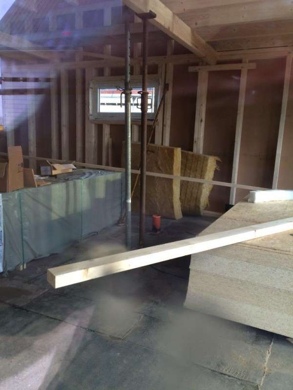 BAU.DE / BAU-Forum: 1. Bild zu Antwort "Holzrahmenhaus: Fenster raus? &ndash; Fragen zum DWD-Aufbau" auf die Frage "Holzrahmenhaus: Fehlende &Uuml;berd&auml;mmung &ndash; Ist der Einbau ohne 3 cm D&auml;mmung zul&auml;ssig?" im BAU-Forum "Fenster und Au&szlig;ent&uuml;ren"