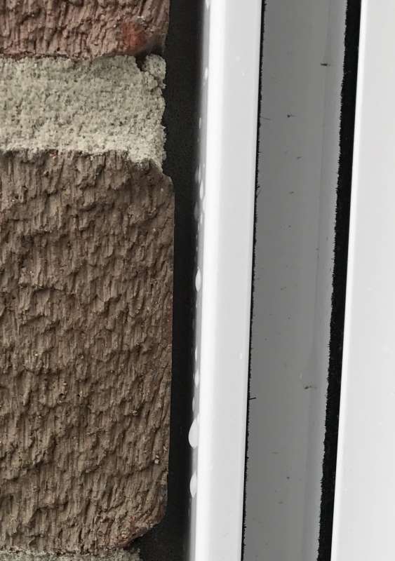 BAU.DE / BAU-Forum: 1. Bild zu Frage "Fensterabdichtung zum Klinker: Notwendigkeit, Materialien & Anleitung f&uuml;r dichte Anschl&uuml;sse?" im BAU-Forum "Fenster und Au&szlig;ent&uuml;ren"