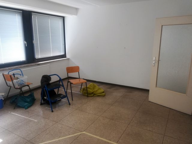 BAU.DE / BAU-Forum: 2. Bild zu Frage "L&auml;rmschutz Fenster: Ohne Ausbau? Tipps & Kosten f&uuml;r Mietr&auml;ume" im BAU-Forum "Fenster und Au&szlig;ent&uuml;ren"