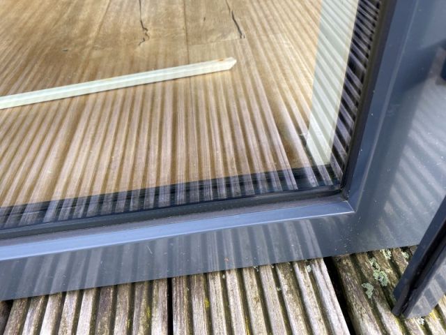 BAU.DE / BAU-Forum: 1. Bild zu Frage "Holz-Aluminium-Fenster Dichtung undicht" im BAU-Forum "Fenster und Au&szlig;ent&uuml;ren"