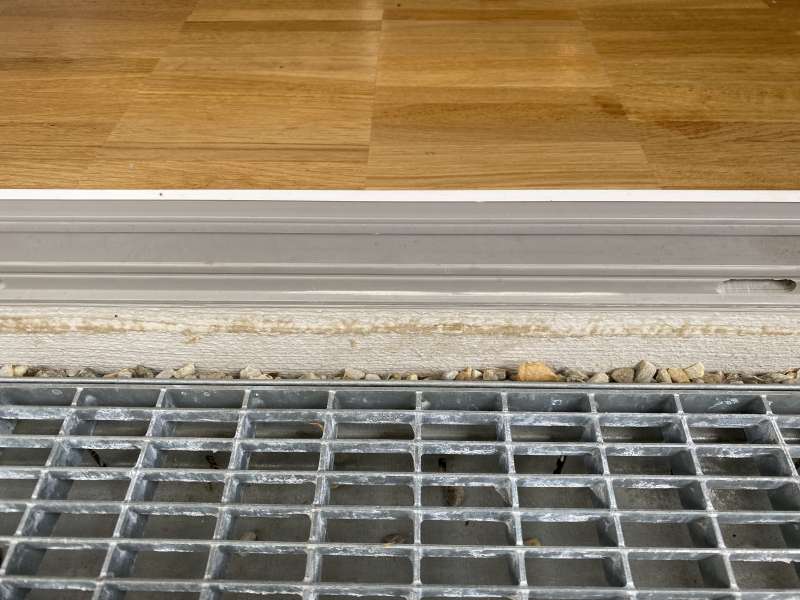 BAU.DE / BAU-Forum: 4. Bild zu Frage "Ist die Terrassent&uuml;r undicht?" im BAU-Forum "Fenster und Au&szlig;ent&uuml;ren"