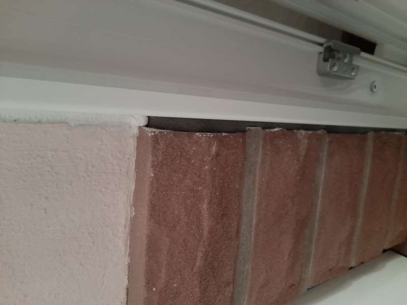 BAU.DE / BAU-Forum: 3. Bild zu Antwort "Weitere Bilder zur Terrassent&uuml;r" auf die Frage "Balkont&uuml;r-Austausch im Altbau: Rahmenbreite ungleichm&auml;&szlig;ig &ndash; Mangel, Rechte & Vorgehen?" im BAU-Forum "Fenster und Au&szlig;ent&uuml;ren"