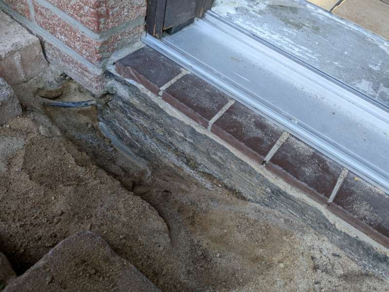 BAU.DE / BAU-Forum: 1. Bild zu Frage "Hebeschiebetür: Fragen zur Abdichtung und Estrich" im BAU-Forum "Fenster und Außentüren" BAU.DE / BAU-Forum: 1. Bild zu Frage "Hebeschiebetür: Fragen zur Abdichtung und Estrich" im BAU-Forum "Fenster und Außentüren"