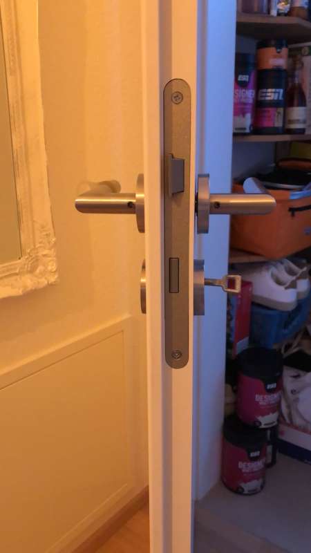 BAU.DE / BAU-Forum: 1. Bild zu Frage "Türgriff" im BAU-Forum "Fenster und Außentüren" BAU.DE / BAU-Forum: 1. Bild zu Frage "Türgriff" im BAU-Forum "Fenster und Außentüren"